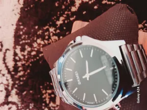 تجریه خرید ساعت مچی عقربه ای اسکمی مدل 2120 SIBK