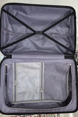 چمدان ماژرو مدل ارغوان سایز متوسط