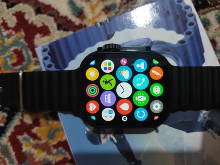 ساعت هوشمند مدل Germany KW900 ULTRA2 دارای قابلیت های صفحه نمایش رنگی بند سیلیکون