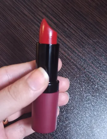 رژ لب گلدن رز مدل ولوت مات شماره 18