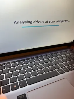 لپ تاپ 15.6 اینچی لنوو مدل IdeaPad 1 15AMN7-R5 7520U 8GB 256SSD