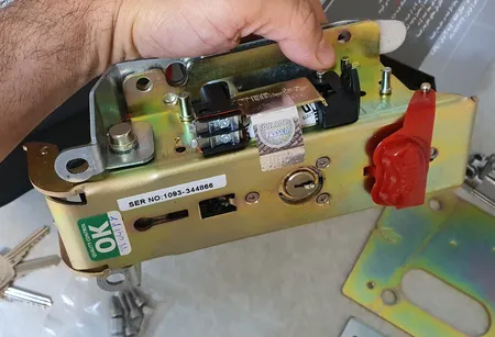 قفل برقی یوتاب