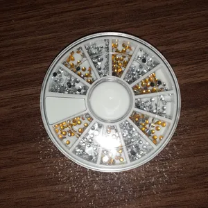 تجریه خرید مجموعه نگین ناخن مدل D08