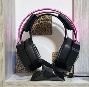 تجریه خرید پایه نگهدارنده هدفون مدل Dinic-Stand1