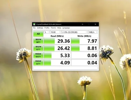 فلش مموری کیوکسیا مدل U202 ظرفیت 32 گیگابایت