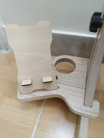 میز لپ تاپ مدل لایفینو کد 3