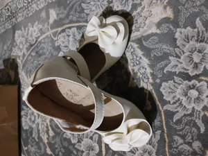 تجریه خرید کفش دخترانه مدل مجلسی رو گلدار CR.3554