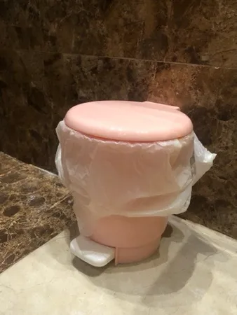 سطل زباله پدالی لیمون مدل AT137