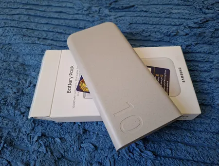 پاوربانک 25 وات سامسونگ مدل EB-P3400 ظرفیت 10000 میلی آمپر ساعت