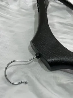 چوب لباسی مدل O8 بسته 8 عددی