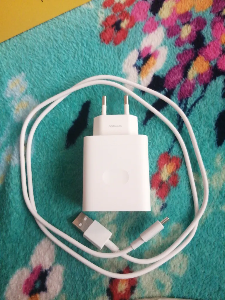 گوشی موبایل ریلمی مدل C75 دو سیم کارت ظرفیت 256 گیگابایت و رم 8 گیگابایت