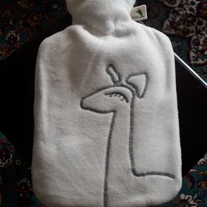 تجریه خرید کیسه آبگرم هوگو فروش طرح زرافه ظرفیت 1.8 لیتر