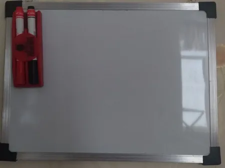 تخته وایت برد آریا مدل مغناطیسی کد 003 سایز 40x30 سانتی متر