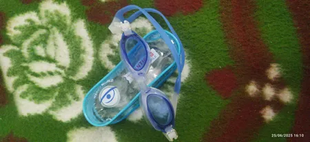 عینک شنا مدل کیفی 1600