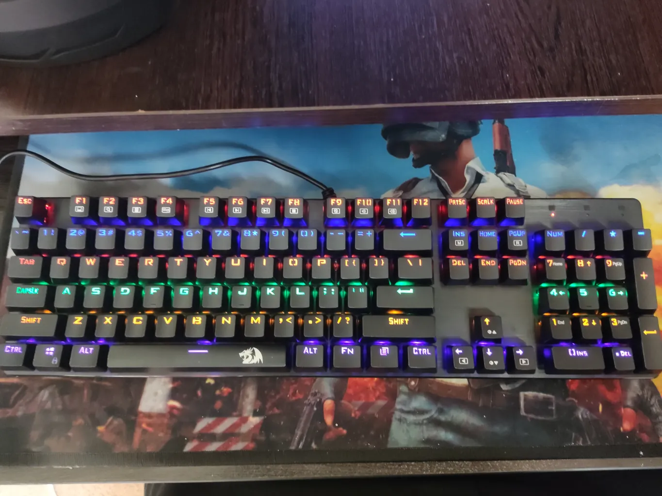 کیبورد گیمینگ ردراگون مدل K208، سوییچ مکانیکال آبی، Full-Size، نورپردازی RGB