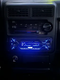 پخش کننده خودرو دنای مدل DE-C7021F