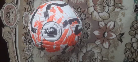 توپ فوتبال مدل پریمیر لیگ 2024