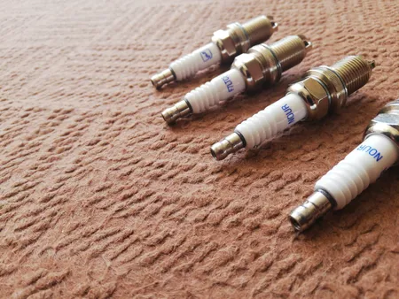 شمع خودرو شمع نور مدل F7LTCR بسته 4 عددی