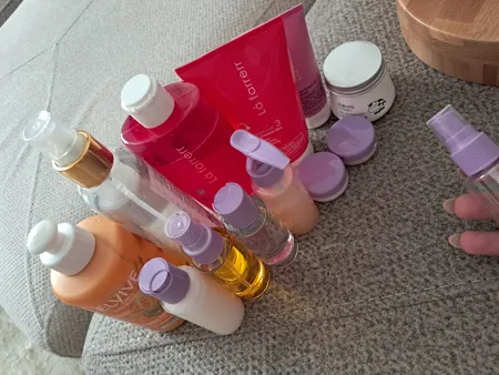 محفظه نگهداری کرم وسونکو مدل مسافرتی بسته 9 عددی