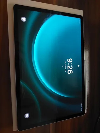 تبلت 12.4 اینچ سامسونگ مدل Galaxy Tab S9 FE Plus 5G SM-X616B ظرفیت 128 گیگابایت و رم 8 گیگابایت به همراه شارژر
