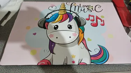 استیکر لپ تاپ مدل cute unicorn 05 مناسب برای لپ تاپ 15 تا 17 اینچ به همراه برچسب حروف فارسی کیبورد