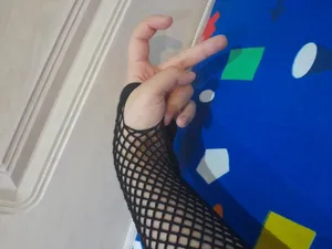 تجریه خرید ساق دست زنانه مدل فیشنت یک انگشتی