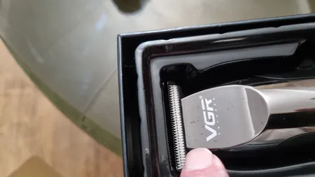 ماشین اصلاح موی صورت وی جی ار مدل 059