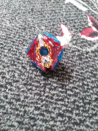 اسباب بازی مدل فرفره های انفجاری beyblade کد 92