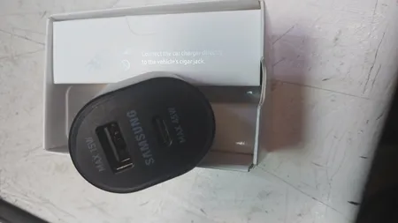 شارژر فندکی سامسونگ مدل EP-L5300XBEGWW به همراه کابل تبدیل USB-C