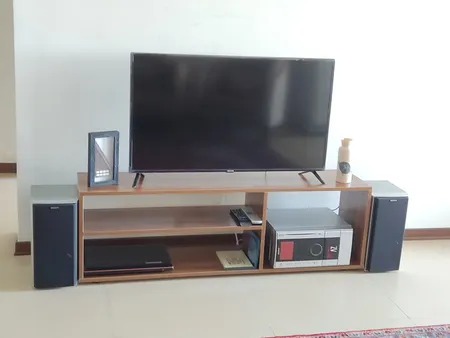 میز تلویزیون مدل IKE302