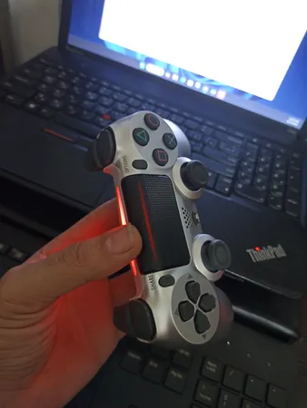 دسته بازی پلی استیشن 4 مدل DualShock 4