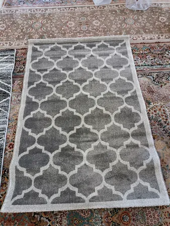 فرش ماشینی ساوین کد 4045 زمینه طوسی