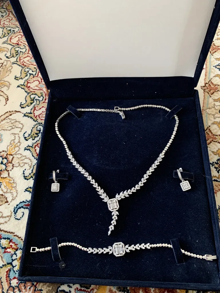 نیم ست نقره زنانه مدل امرالدکات و گندم BS 94