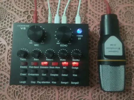 کارت صدا مدل v8