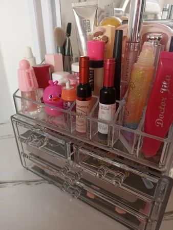 استند لوازم آرایشی مدل Cosmetic