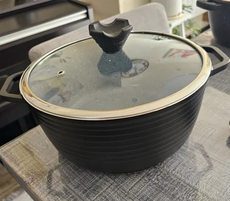 قابلمه عروس مدل کلاسیک خطی سایز 24