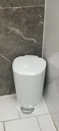سطل و برس ایمن آب مدل ورونا