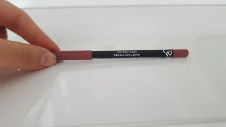 مداد لب گلدن رز مدل DREAM شماره 504