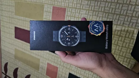 ساعت هوشمند سامسونگ مدل Galaxy Watch Ultra بند مارین
