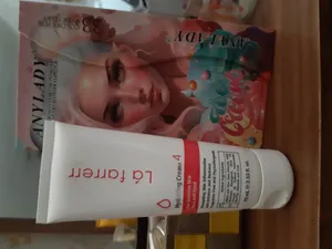 تجریه خرید کرم مرطوب‌کننده و آبرسان دست و صورت لافارر مدل 04 مناسب پوست‌های حساس حجم 75 میلی‌لیتر