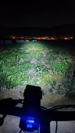 چراغ جلوی دوچرخه مدل 4 کاره 319B-15W