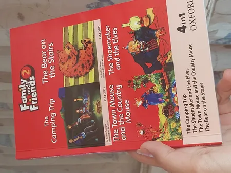 کتاب Family and Friends 2 اثر Naomi Simmons انتشارات هیتا 2 جلدی