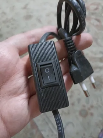 چراغ مطالعه صنایع‌ کریم‌ زاده مدل گیره ای کد CL-115