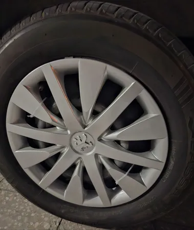 قالپاق چرخ مدل نیو بالانس سایز 15 اینچ مناسب برای پژو 405 مجموعه 4 عددی