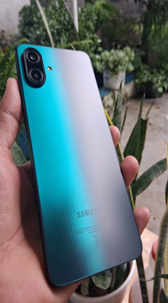 گوشی موبایل سامسونگ مدل Galaxy A07 دو سیم کارت ظرفیت 64 گیگابایت و رم 4 گیگابایت به همراه شارژر 25 وات سامسونگ