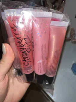 برق لب مایع ویکتوریا اسپریت مدل c02 مجموعه 6 عددی