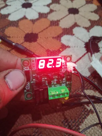 المنت ۱۲ ولت الکترومکانیک سیلیکونی ۱۳۰ سانتیمتری