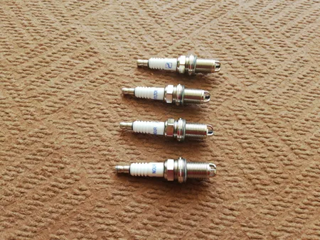 شمع خودرو شمع نور مدل F7LTCR بسته 4 عددی