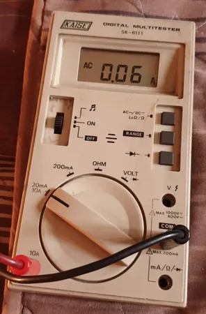 محافظ ولتاژ سارا مدل P121F