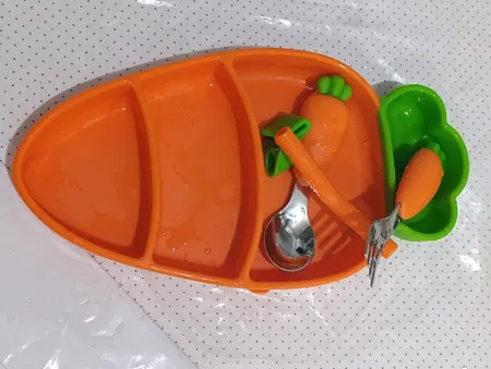 ست ظرف غذا کودک 4 تکه مدل هویج